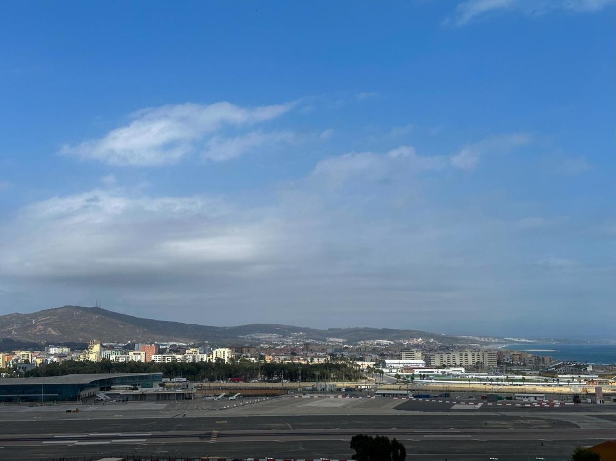 Top Floor Studio - The Hub Gibraltar - Self Catering Bagian luar foto
